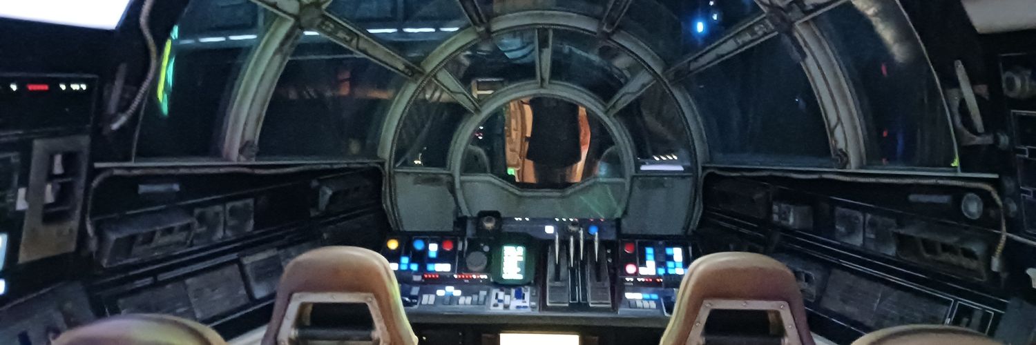 Qui-Gon's Lightsaber 🟢 🦉 banner