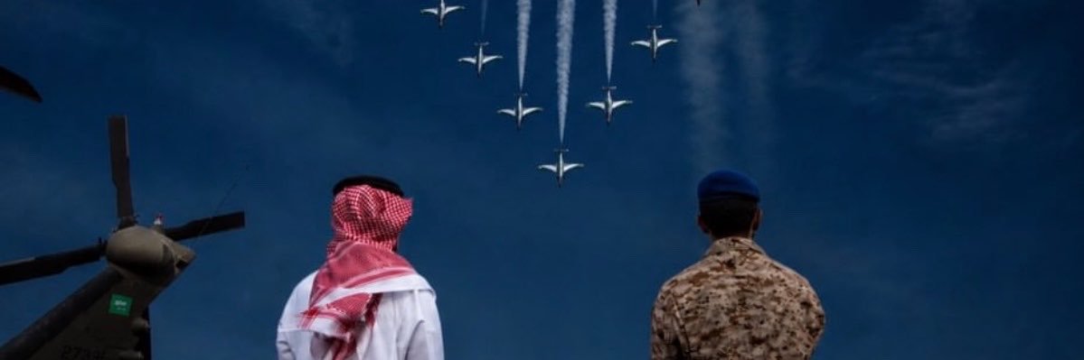 XtReOz's profile banner image