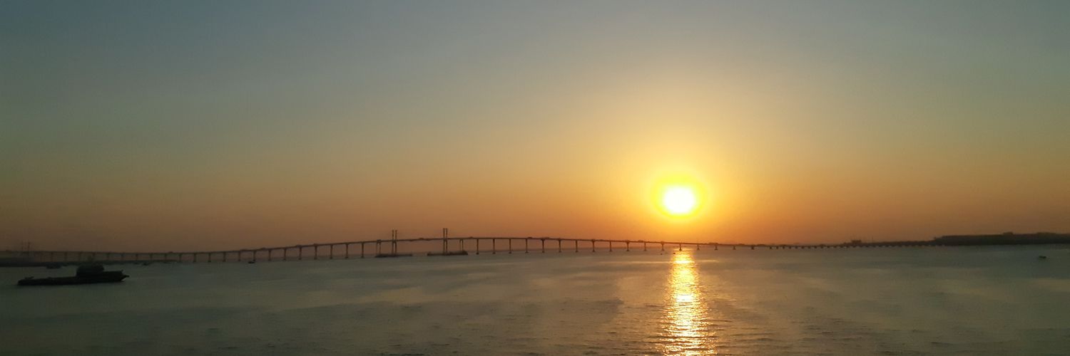 hen_ng's profile banner image