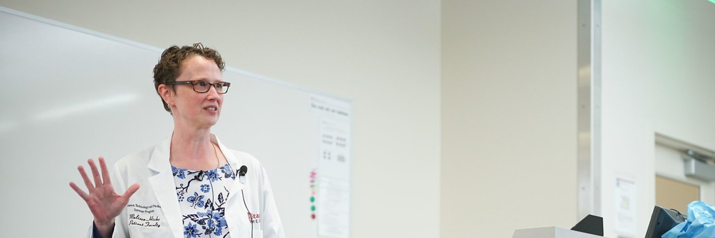 Melissa Hicks - 710.9 banner