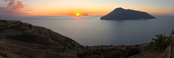 GiovaQuez Profile Banner