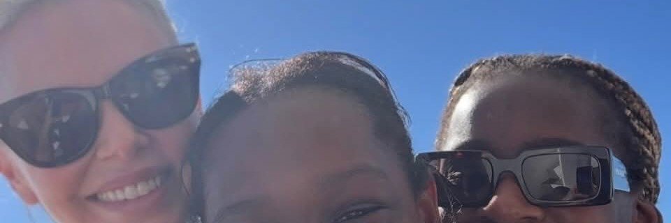 Laylatheron345's profile banner image