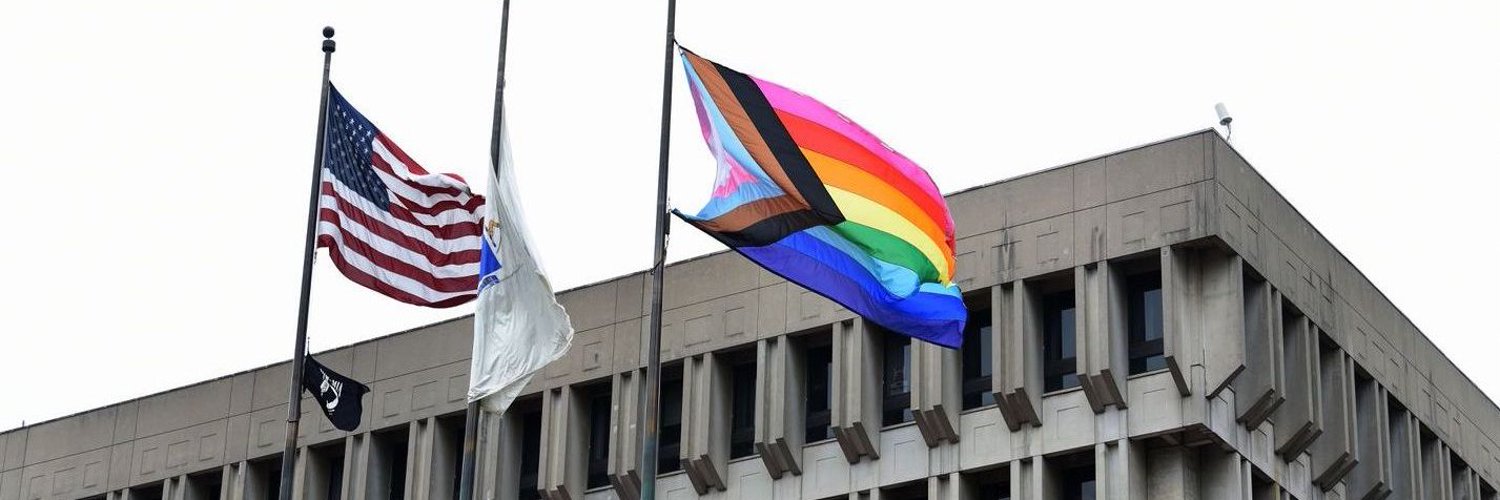 Councilor Liz Breadon 🏳️‍🌈 Profile Banner