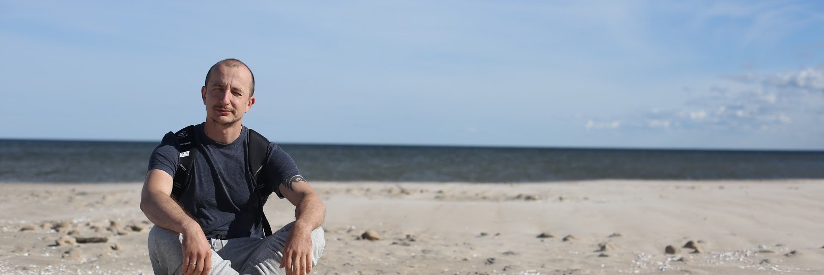 legezo's profile banner image
