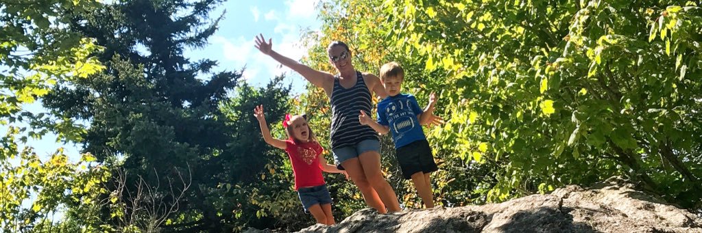 Mommy2CLV's profile banner image