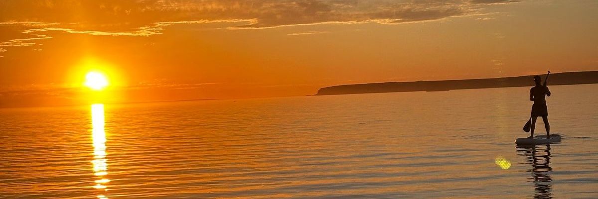 almadaps's profile banner image