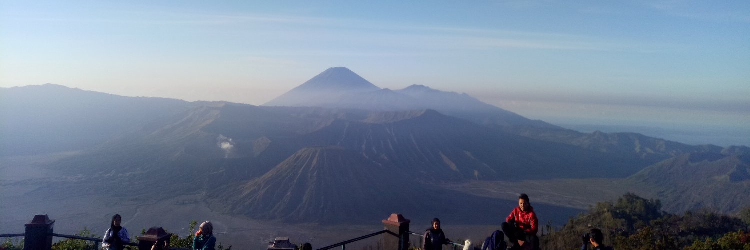 wikaragunawan's profile banner image