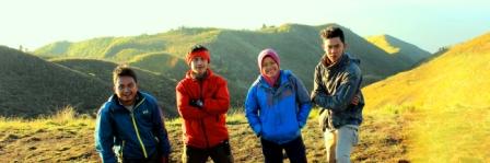 adi_riyana's profile banner image