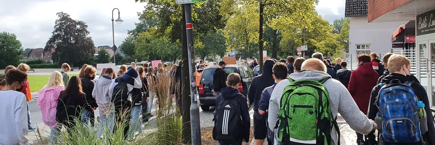 Fridays for Future Rastede #KeinGradWeiter banner