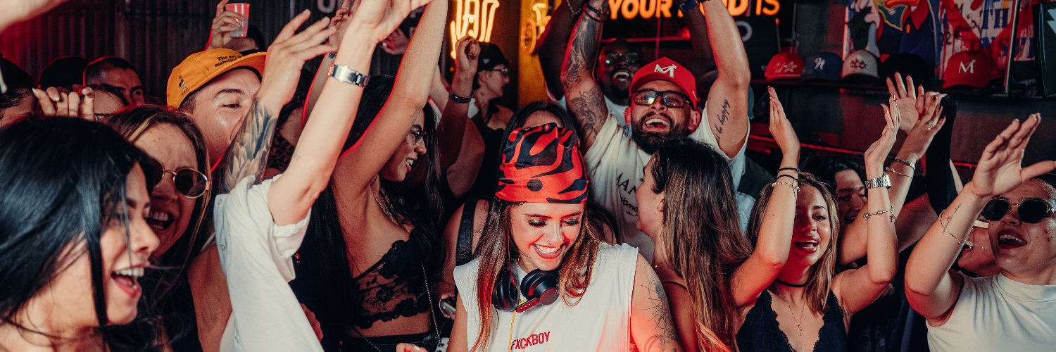 LauraCastroDJ's profile banner image