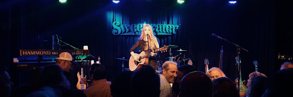 Rachel Rolleri banner