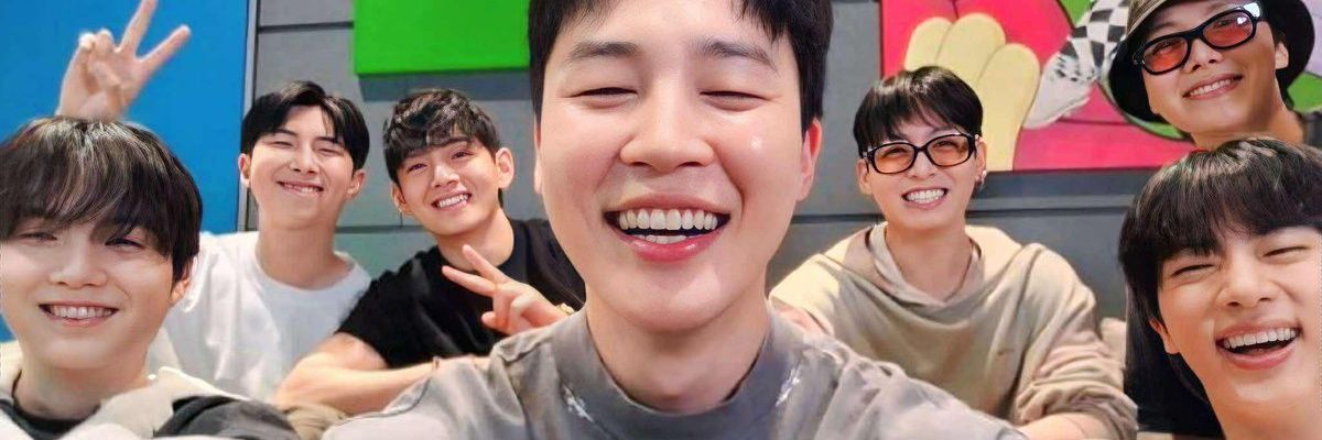 strawbunny 🍓🐰 banner