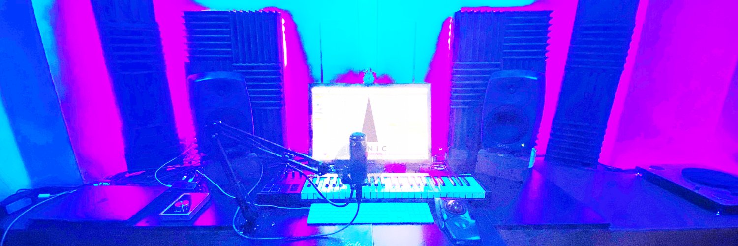 タニヤマヒロアキ banner