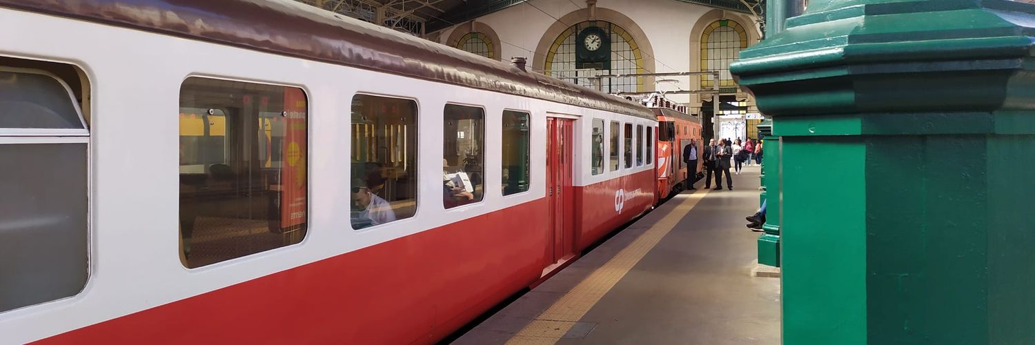 AngelaMcdm's profile banner image