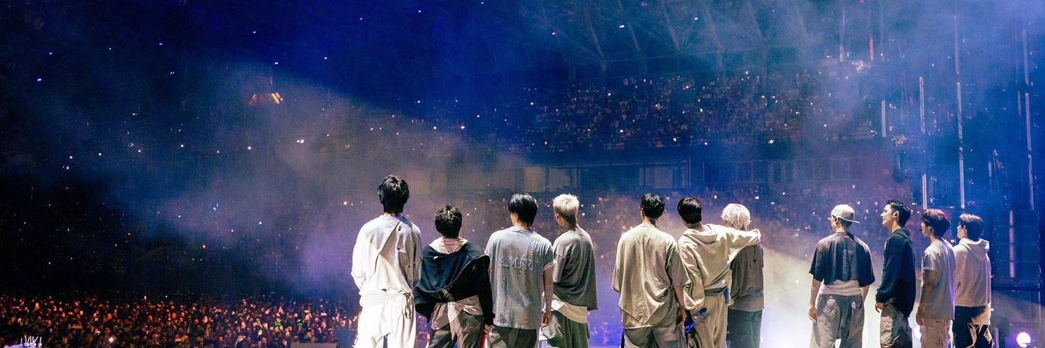choiwareun's profile banner image
