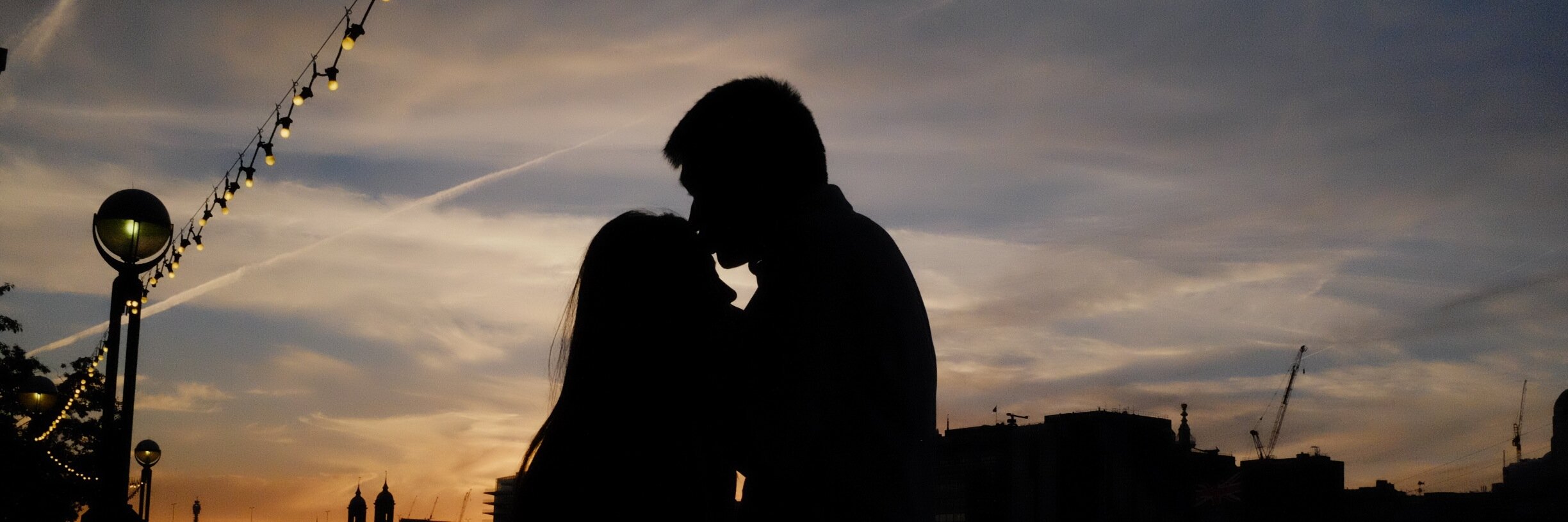 thisismeng's profile banner image