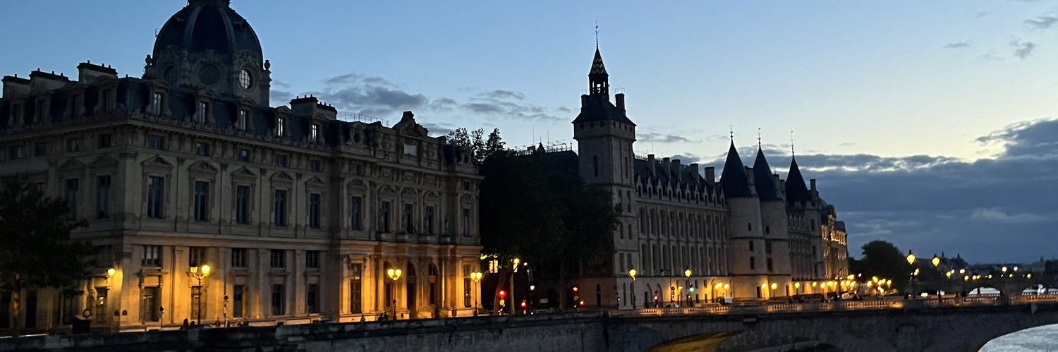 valegavi's profile banner image