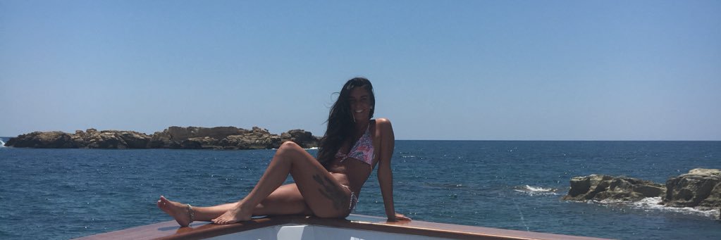 FayeVictoria_17's profile banner image