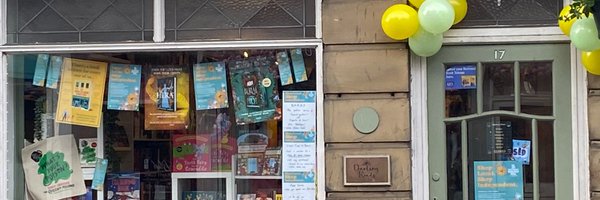darling_reads Profile Banner
