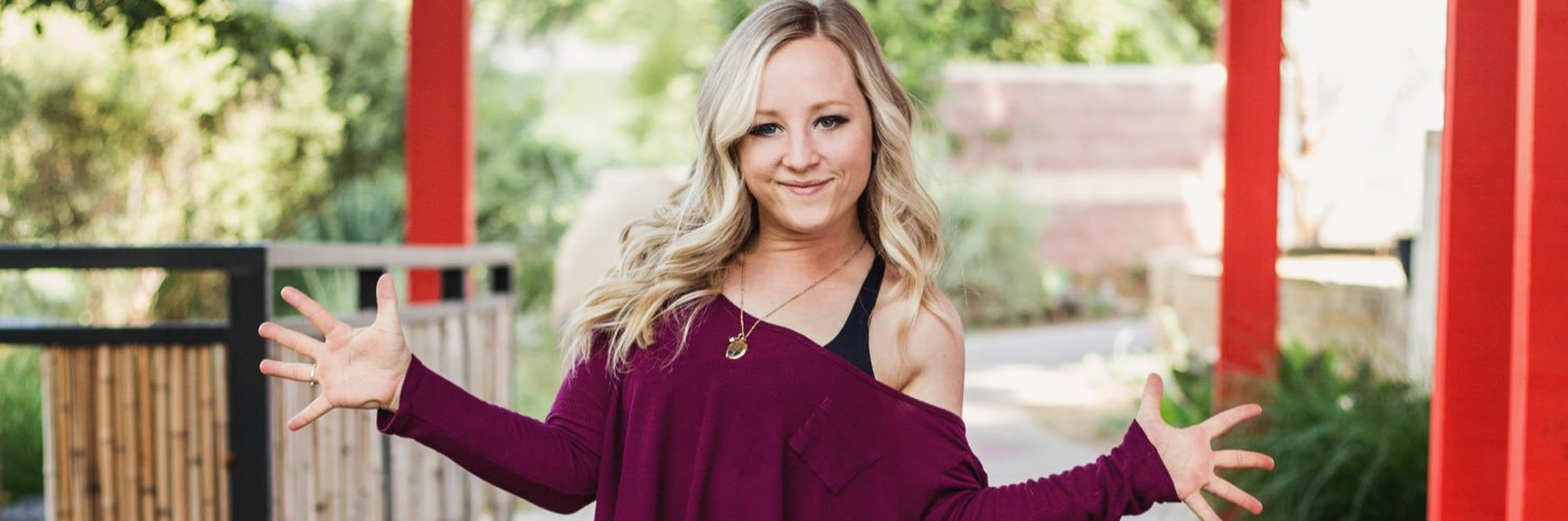 Luckbea_katie's profile banner image