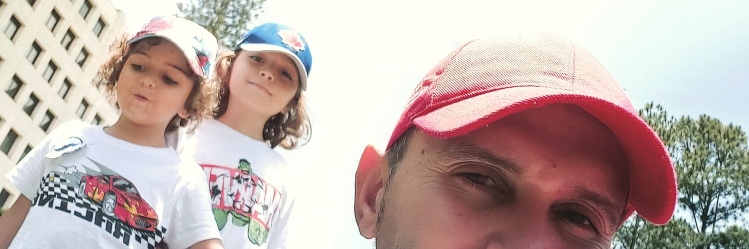 renasan72's profile banner image
