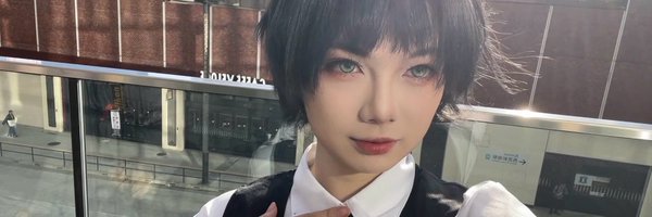 vikitay1 Profile Banner