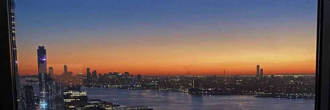 Qin8972's profile banner image