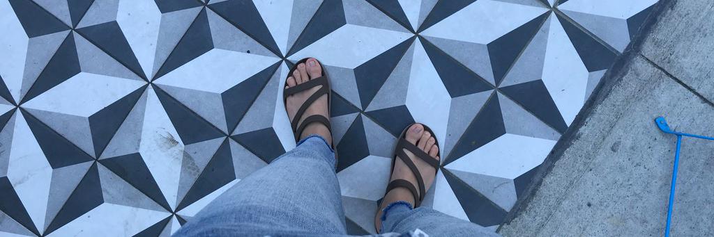 Kinzy Janssen banner