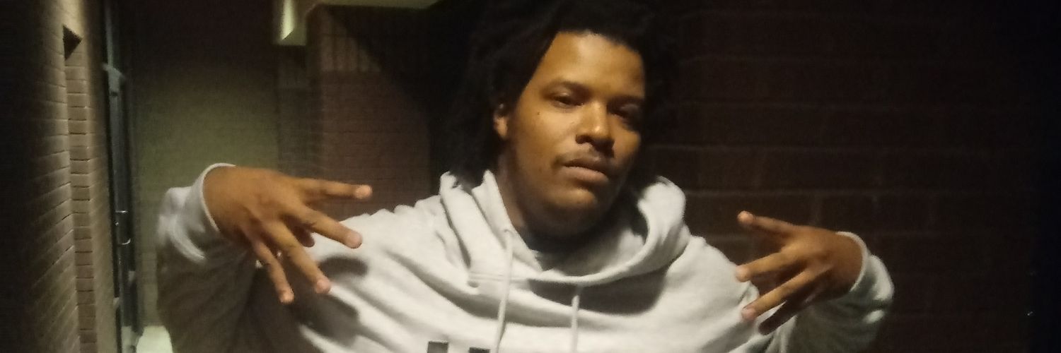 4o4 | C$ banner