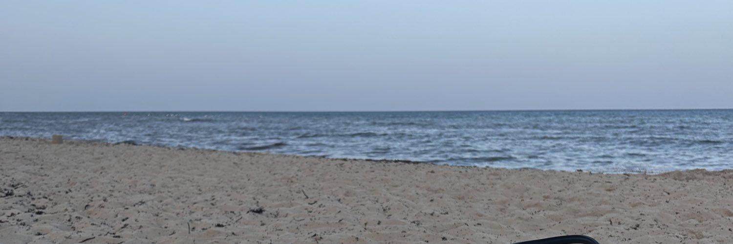 aide_cc's profile banner image