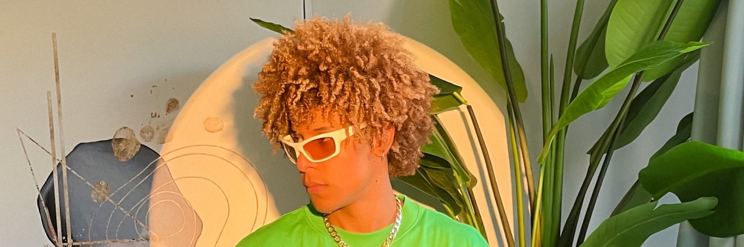 bryozx's profile banner image