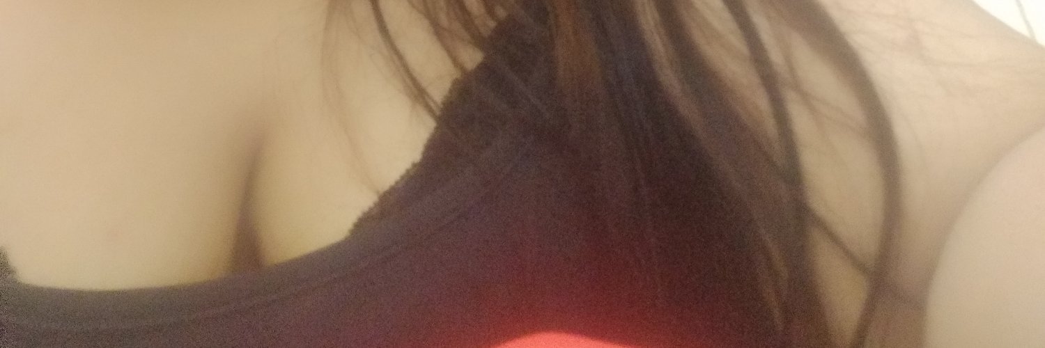 Vhella15's profile banner image