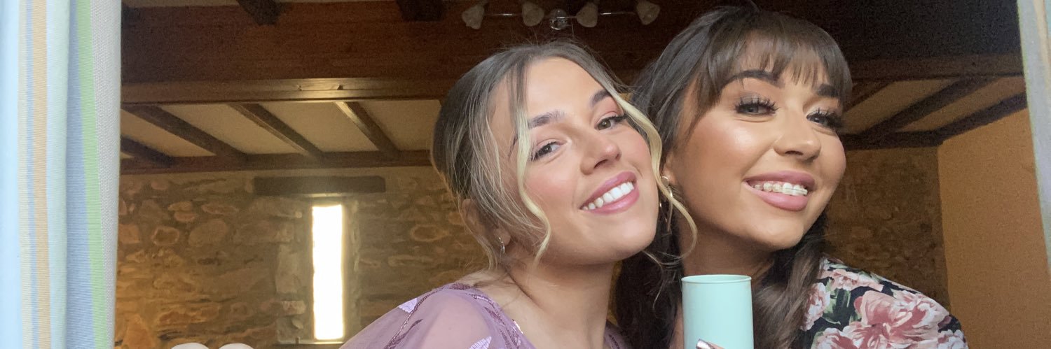 carolannalin99's profile banner image
