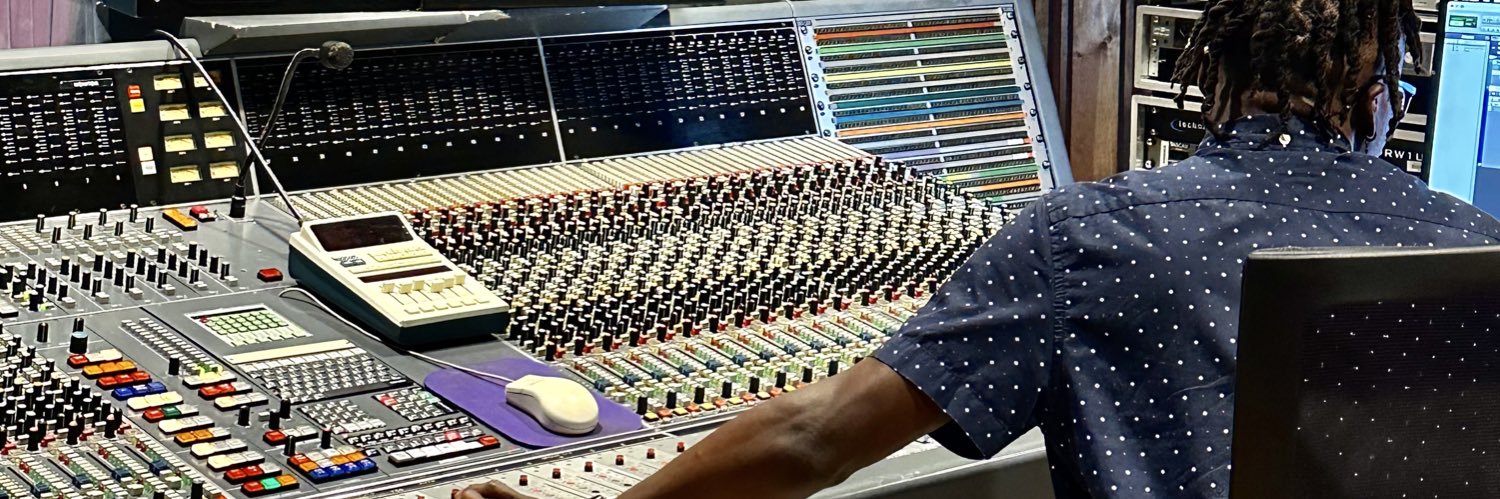 “Is that Epure?!“ • 🕊️ banner