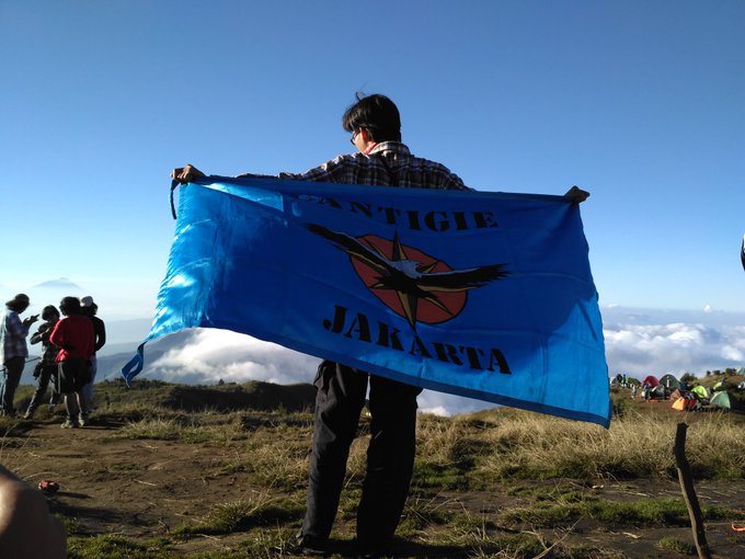 mrvldy's profile banner image