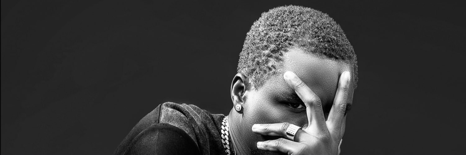 Singerpour's profile banner image