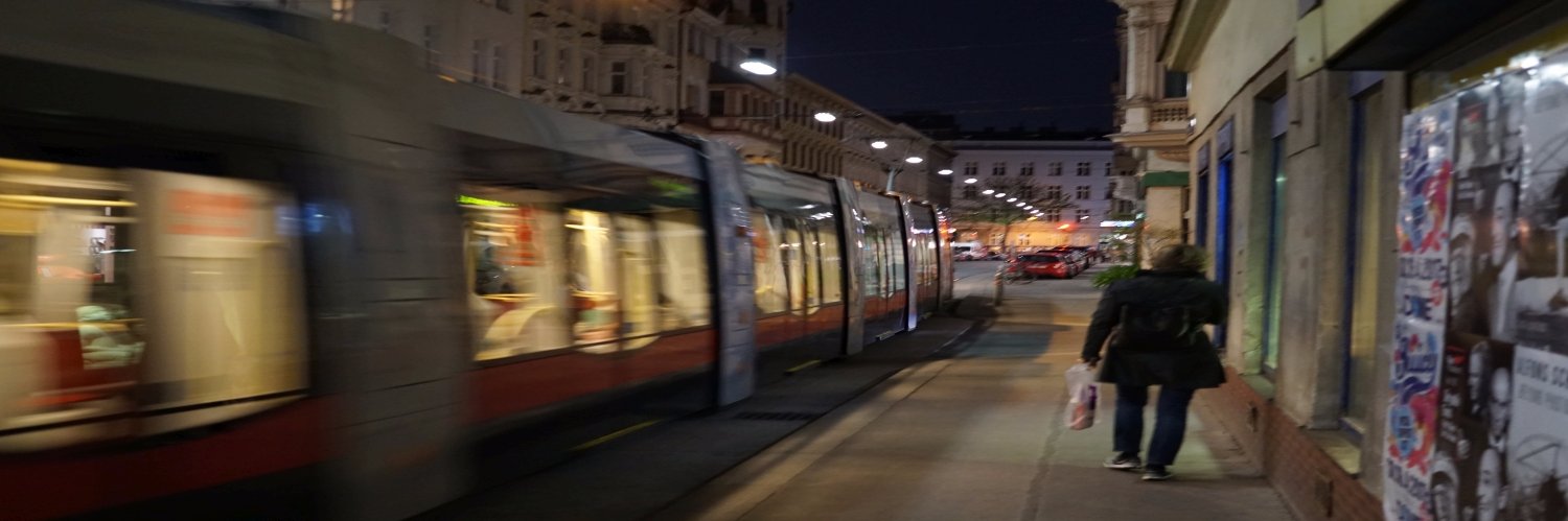ViennaSeven's profile banner image