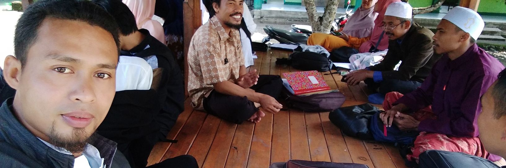 Bur_Lombok's profile banner image