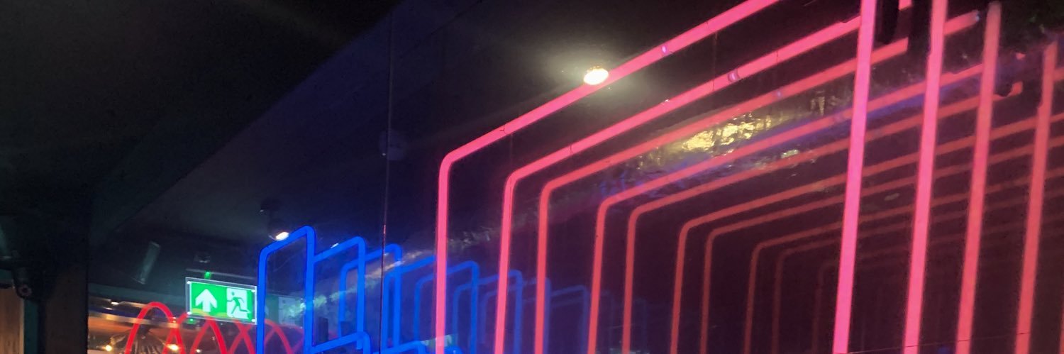 saskiaoldham's profile banner image