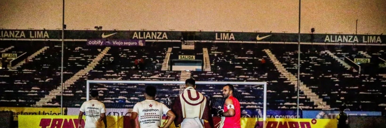 F 🐔🏆🏆🏆 banner