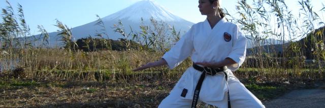 Pily Modroño banner