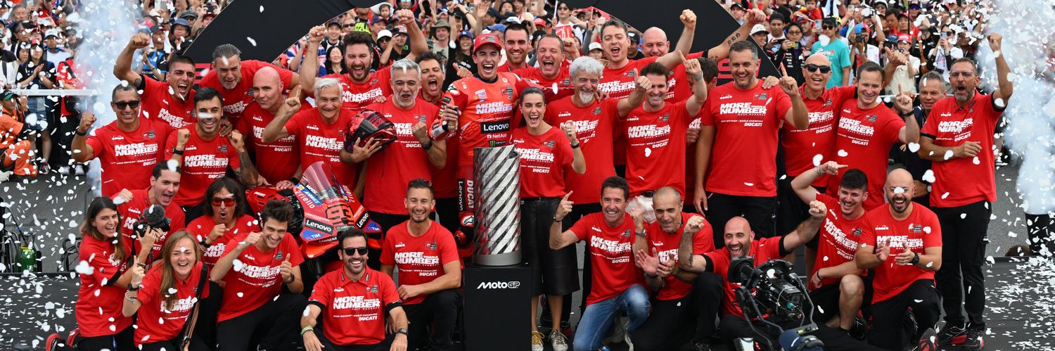 josev18's profile banner image