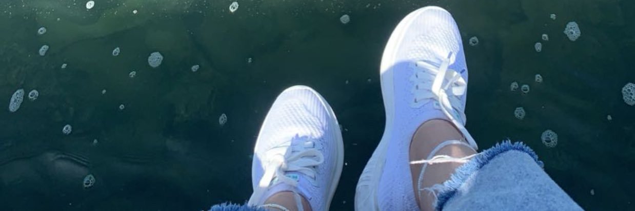 qvau1's profile banner image