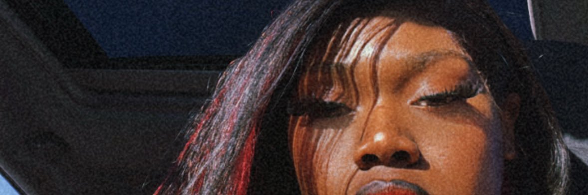 _hxneyykween's profile banner image