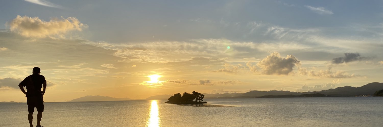 komattri's profile banner image