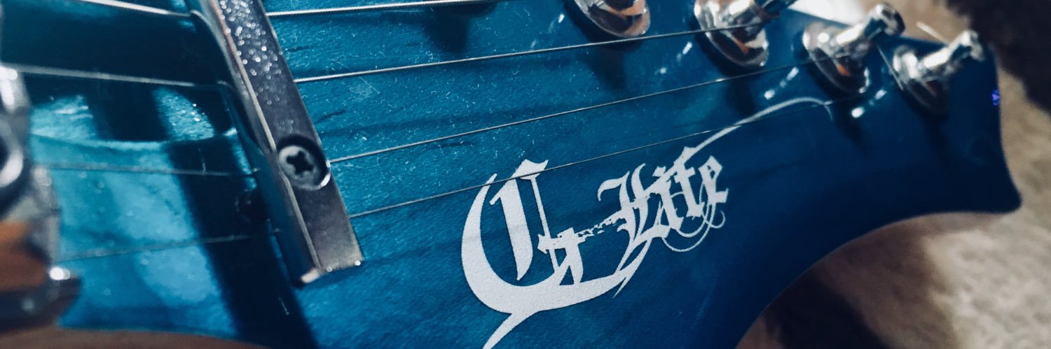 vel_D7's profile banner image