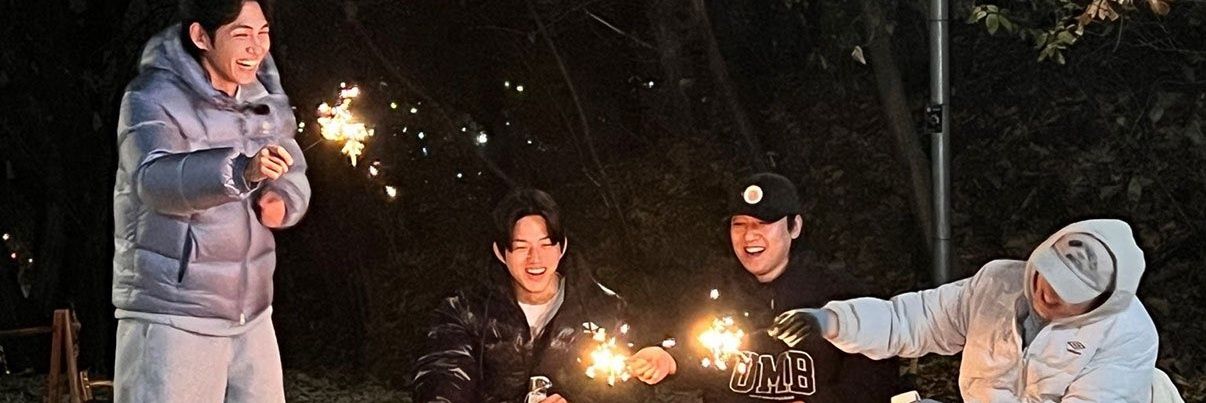 yonksmoll's profile banner image