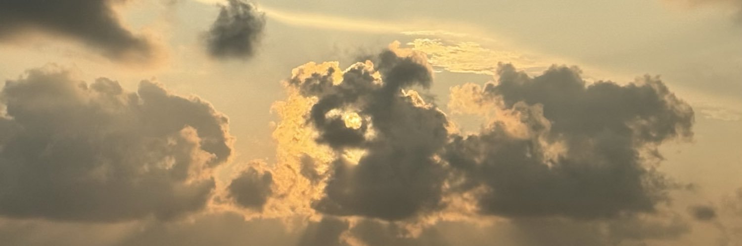 macondan17's profile banner image