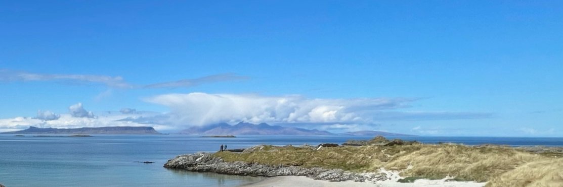 Lynsey MacLeary banner