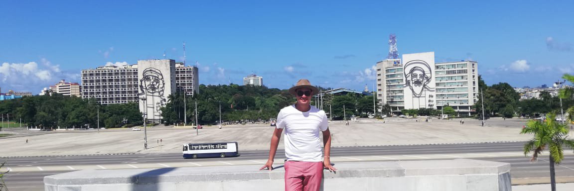 danielevelez's profile banner image